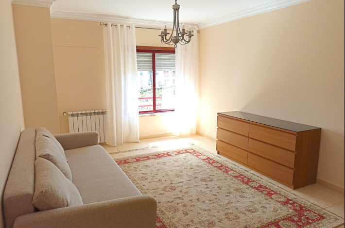 2 Bedrooms Furnished and Equipped + Elevator + 1 Parking Space Quinta da Carochia/Ramada